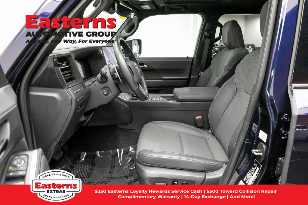 Used 2025 Lexus GX 550 w/ Accessory Package (2T) AWD/4WD image 15