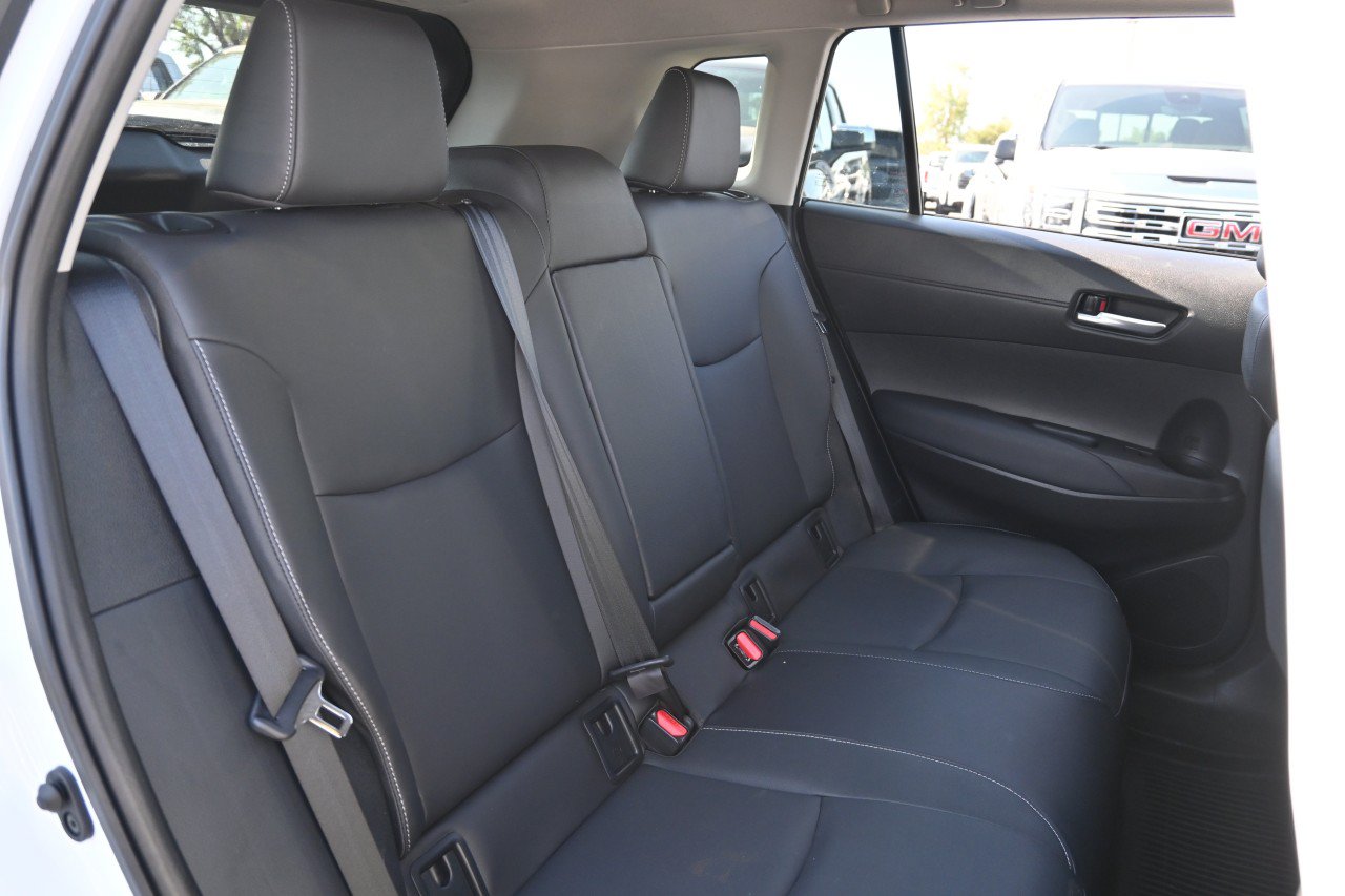Used 2023 Toyota Corolla Cross XLE w/ Convenience Package FWD image 24