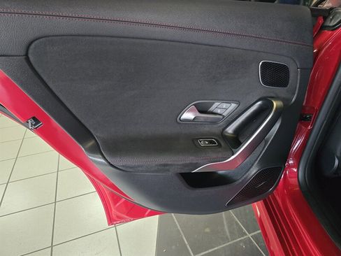 Used 2020 Mercedes-Benz CLA 250 image 10