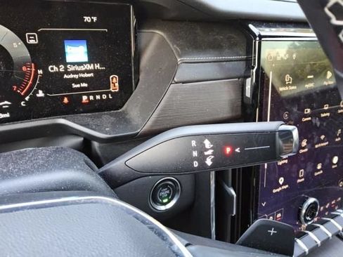 Used 2025 GMC Acadia Denali FWD image 5