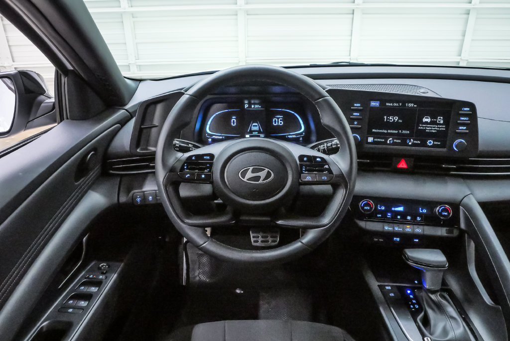 Certified 2026 Hyundai Elantra Sport FWD image 19