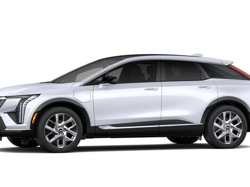 New 2026 Cadillac Optiq Luxury 2 image 12