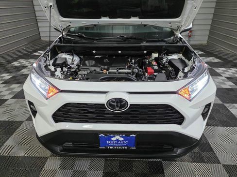 Used 2020 Toyota RAV4 XLE w/ Convenience Package image 37
