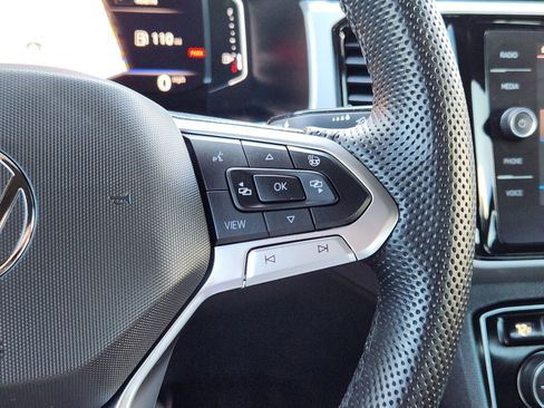 Used 2022 Volkswagen Atlas Cross Sport SEL R-Line image 31