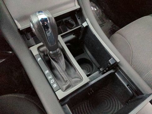 Used 2013 Ford Taurus SEL FWD image 20