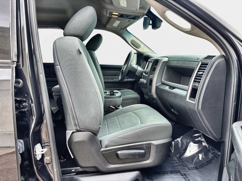 Used 2018 RAM 1500 Express w/ Black Ram 1500 Express Group AWD/4WD image 13