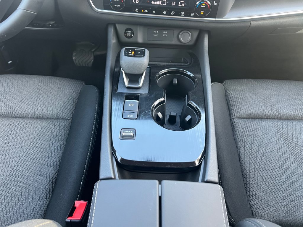 New 2026 Nissan Rogue SV FWD image 12