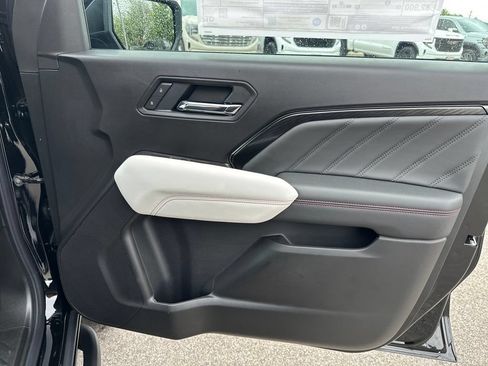 New 2026 GMC Canyon AT4X AWD/4WD image 17