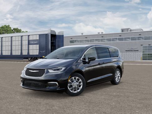 Used 2026 Chrysler Pacifica Select AWD/4WD image 1