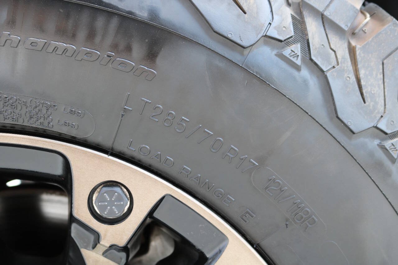Used 2020 Jeep Wrangler Sport AWD/4WD image 44