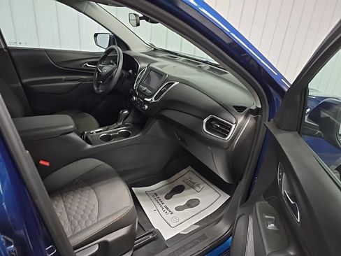 Used 2020 Chevrolet Equinox LT AWD/4WD image 17