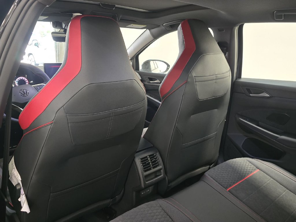 New 2026 Volkswagen GTI SE FWD image 12