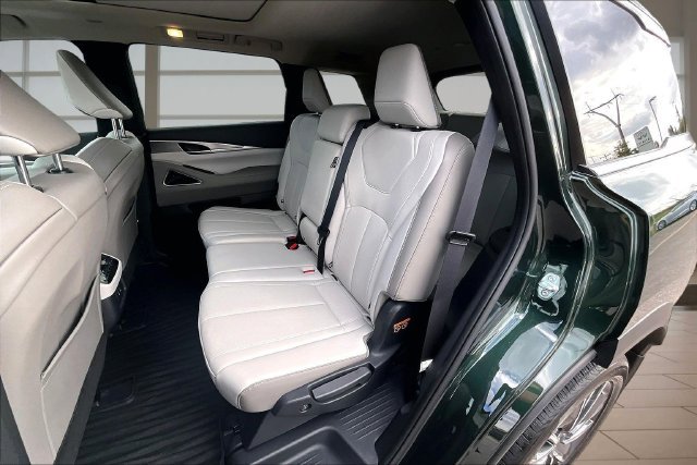 Used 2027 INFINITI QX60 Luxe w/ Cargo Package AWD/4WD image 25