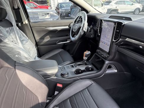 New 2025 Ford Ranger Lariat w/ Chrome Accent Package image 26