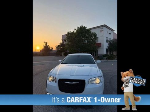 Used 2021 Chrysler 300 Touring L RWD image 17