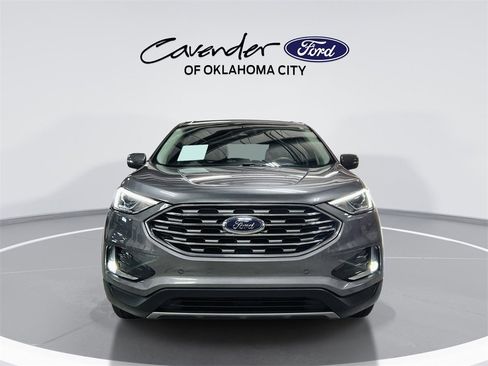 Used 2024 Ford Edge Titanium image 3