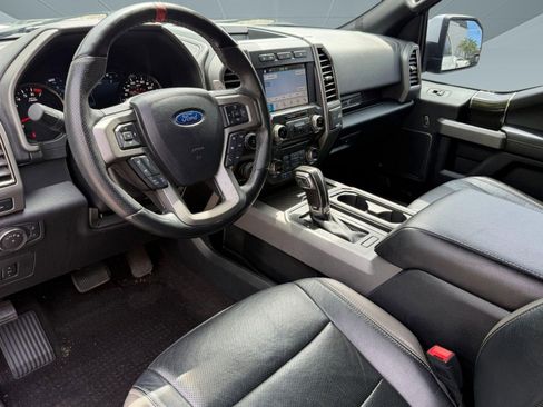 Used 2018 Ford F150 Raptor w/ Equipment Group 802A Luxury AWD/4WD image 4