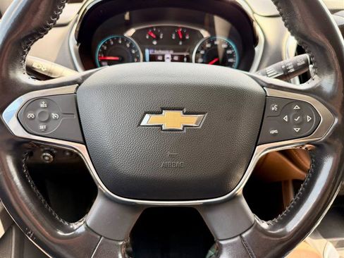 Used 2019 Chevrolet Traverse LT AWD/4WD image 11