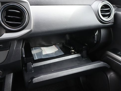 Used 2023 Toyota Tacoma TRD Off-Road w/ TRD Premium Off Road Package AWD/4WD image 57