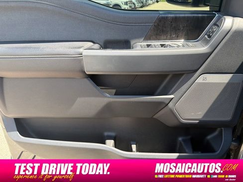 Used 2023 Ford F250 Lariat w/ Sport Appearance Package AWD/4WD image 21