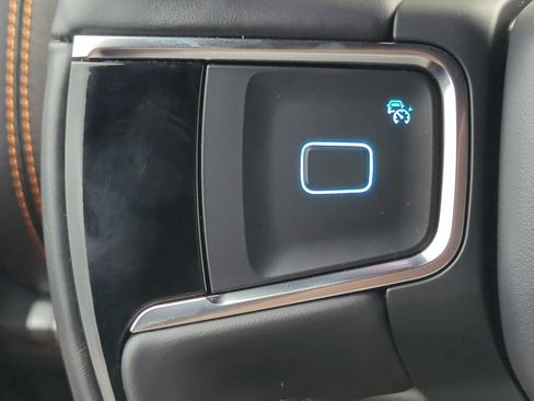 Used 2025 Ford Expedition Tremor AWD/4WD image 29