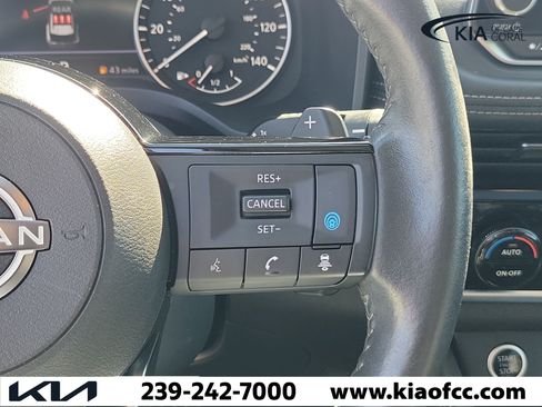 Used 2023 Nissan Rogue SL FWD image 27