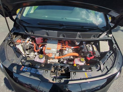 Used 2022 Chevrolet Bolt LT image 29