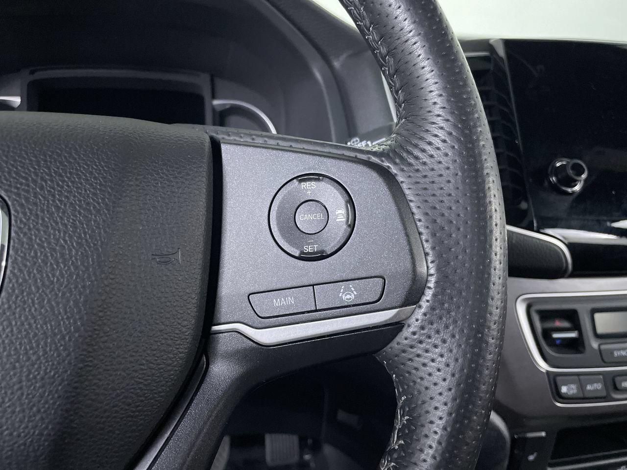 Used 2023 Honda Passport EX-L image 29