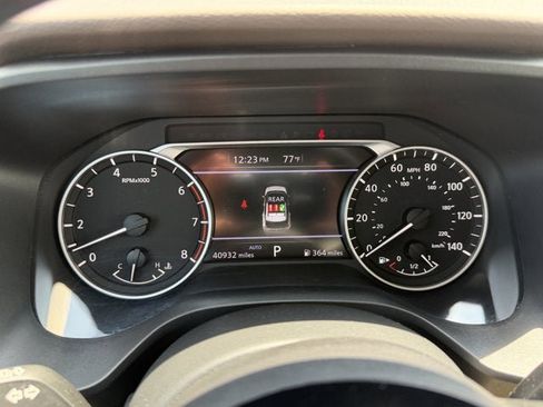 Used 2023 Nissan Rogue SV AWD/4WD image 16