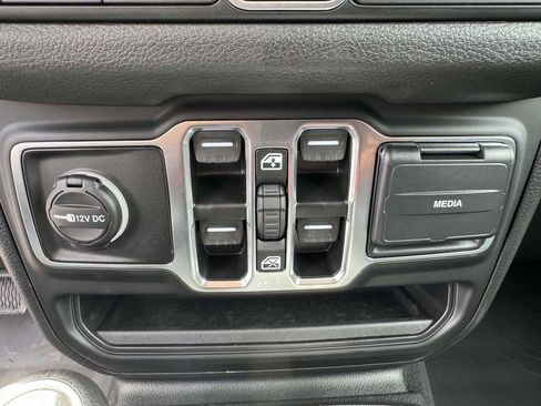 New 2025 Jeep Wrangler Sport S image 21