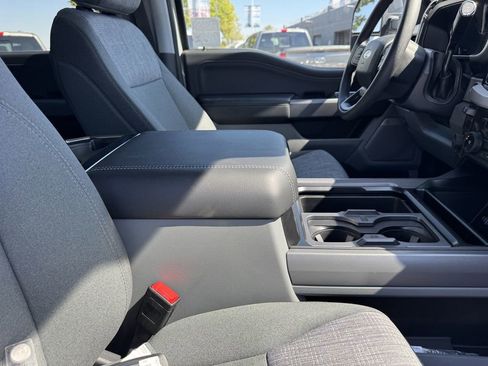 New 2026 Ford F250 XLT w/ XLT Premium Package AWD/4WD image 8