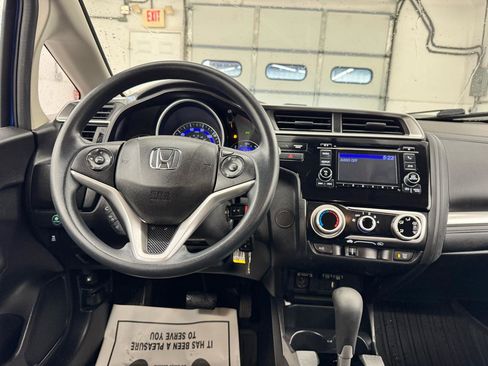 Used 2016 Honda Fit LX image 19