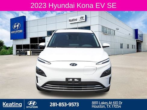 Certified 2023 Hyundai Kona SE w/ Cargo Package FWD image 2