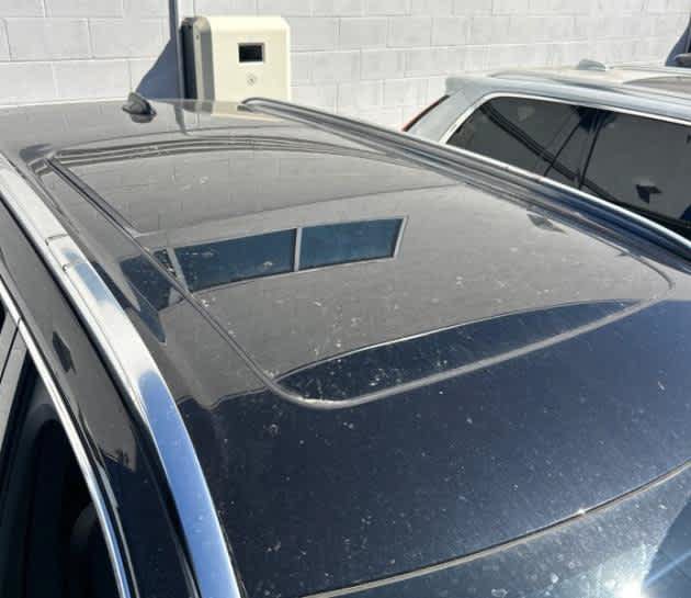 Used 2025 Volvo XC90 T8 Plus w/ Protection Package Premier AWD/4WD image 3