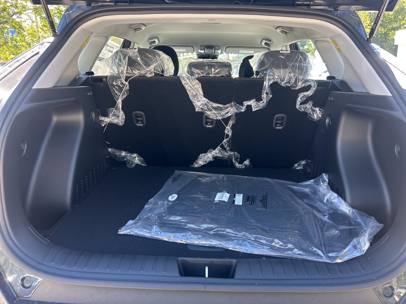 New 2027 Hyundai Kona SE AWD/4WD image 23