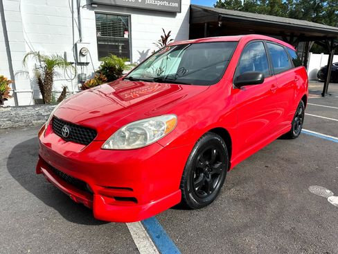 Used 2004 Toyota Matrix image 3