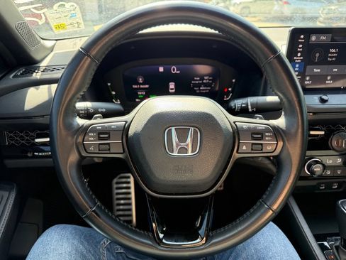 Used 2023 Honda Accord Sport image 11