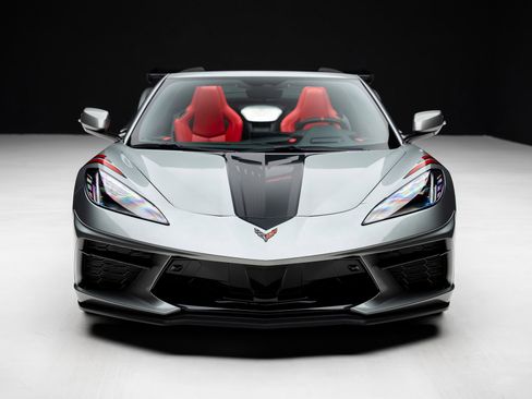 Used 2023 Chevrolet Corvette Stingray Preferred Conv w/ Z51 Performance Package RWD image 9