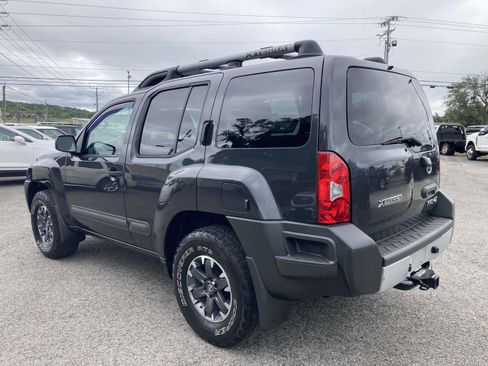 Used 2015 Nissan Xterra PRO-4X w/ Pro-4x Leather Package image 4