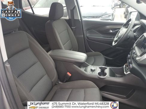 Used 2023 GMC Terrain SLE w/ Driver Convenience Package image 28