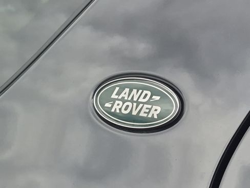 New 2026 Land Rover Discovery Sport Landmark AWD/4WD image 11
