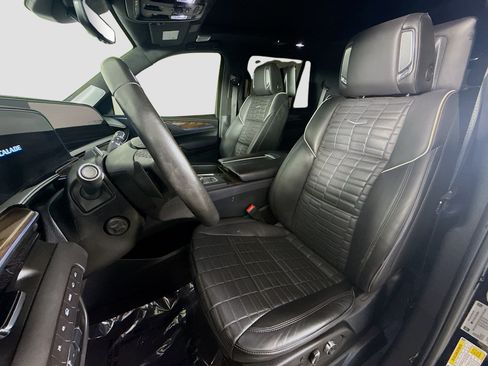 Used 2024 Cadillac Escalade Sport Platinum AWD/4WD image 22