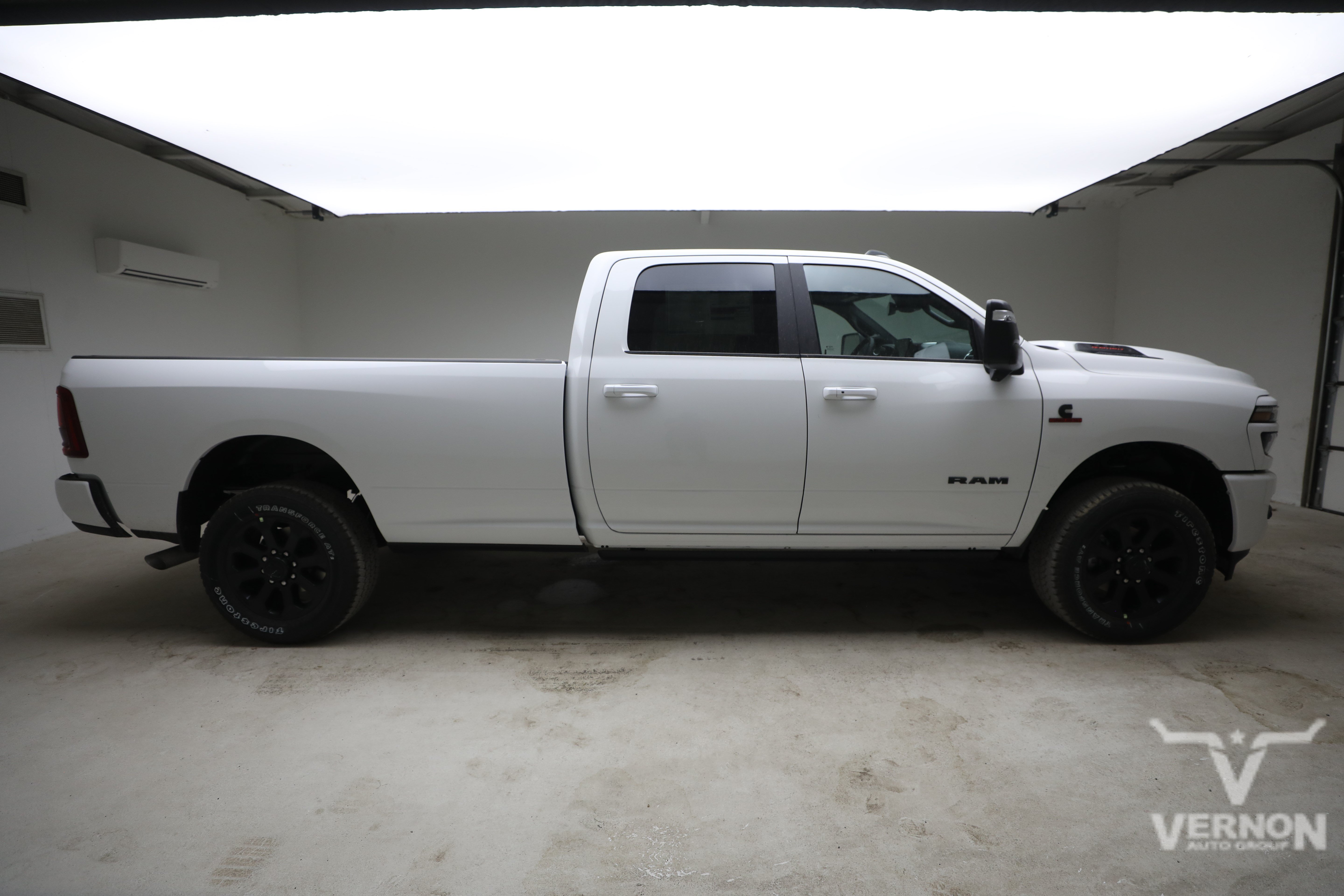 New 2027 RAM 3500 Laramie AWD/4WD image 6