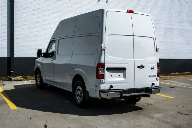 Used 2017 Nissan NV 3500 SL w/ Technology Package RWD image 13