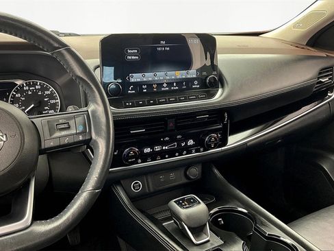 Used 2022 Nissan Rogue SL w/ SL Premium Package image 6