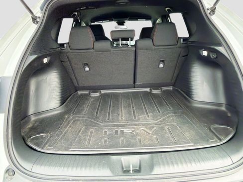 Used 2023 Honda HR-V Sport image 12