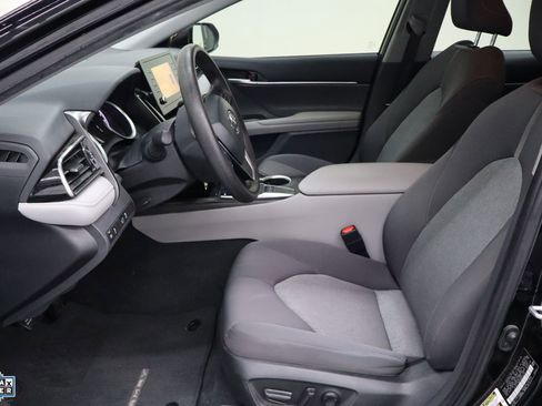 Used 2024 Toyota Camry LE image 14