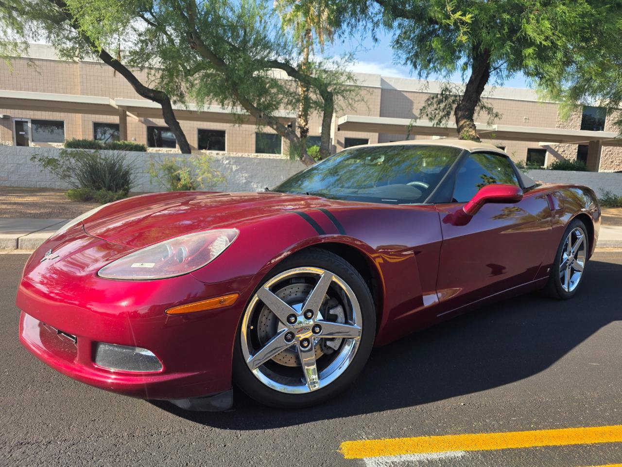 Used 2007 Chevrolet Corvette Convertible w/ Preferred Equipment Group RWD image 2