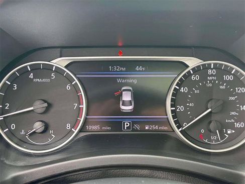 Certified 2024 Nissan Sentra SR w/ SR Premium Package image 26