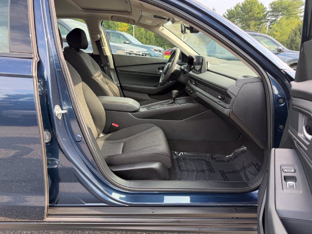 Certified 2024 Honda Accord EX image 12